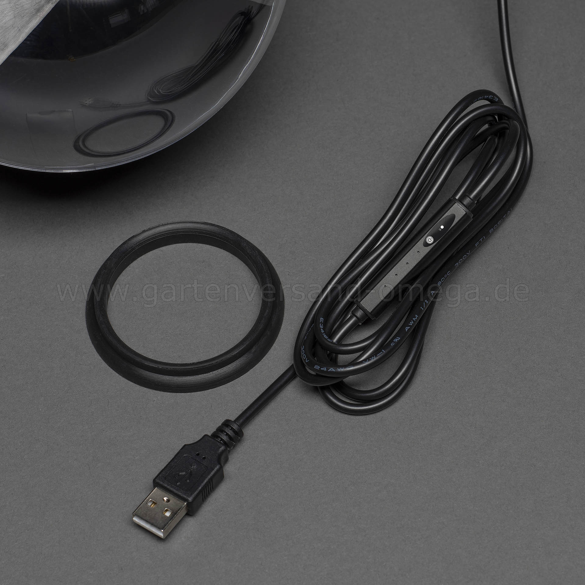 USB-Kabel und Standfuß von 3D Hologrammkugel Winterlandschaft