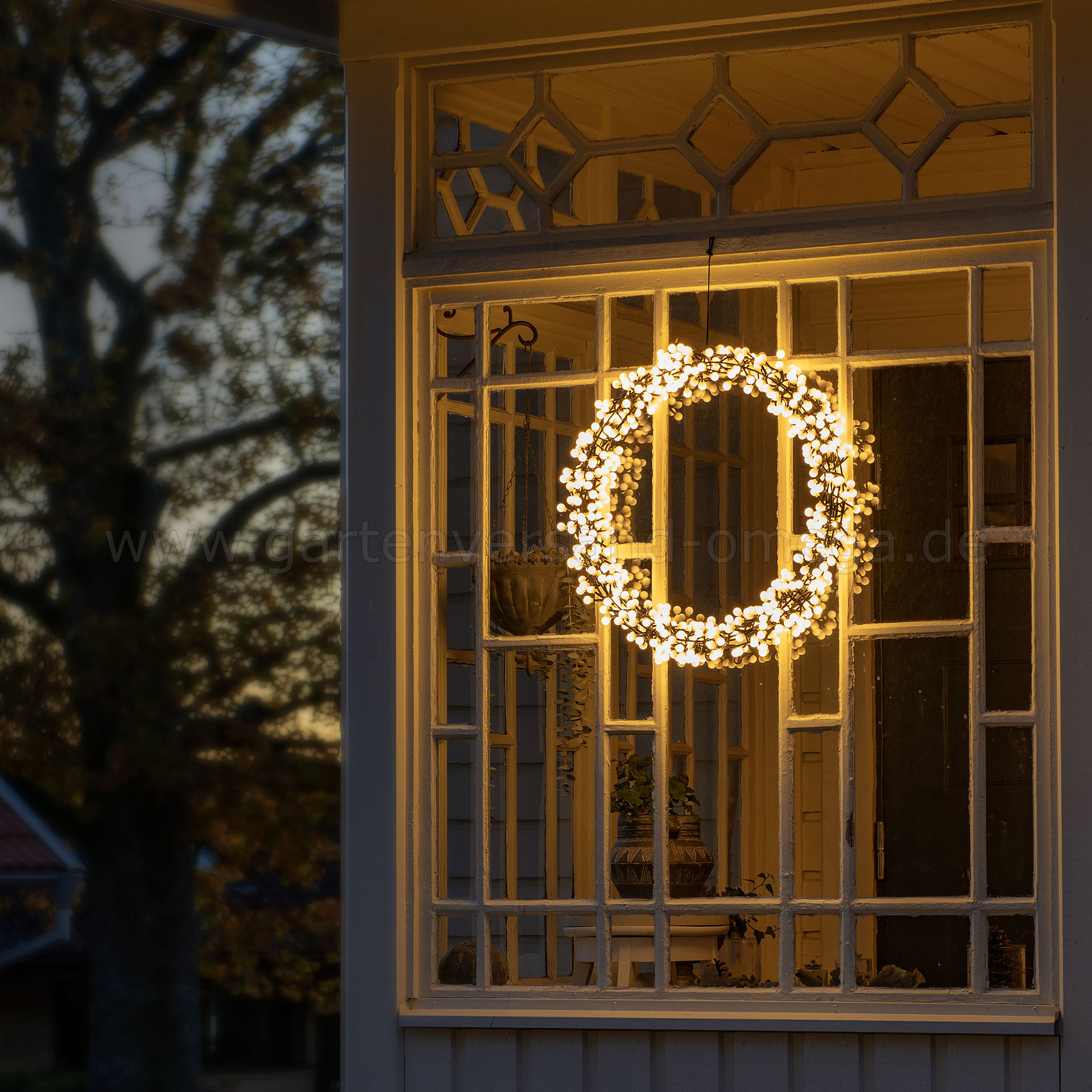 Der LED-Metallkranz Globes im Einsatz