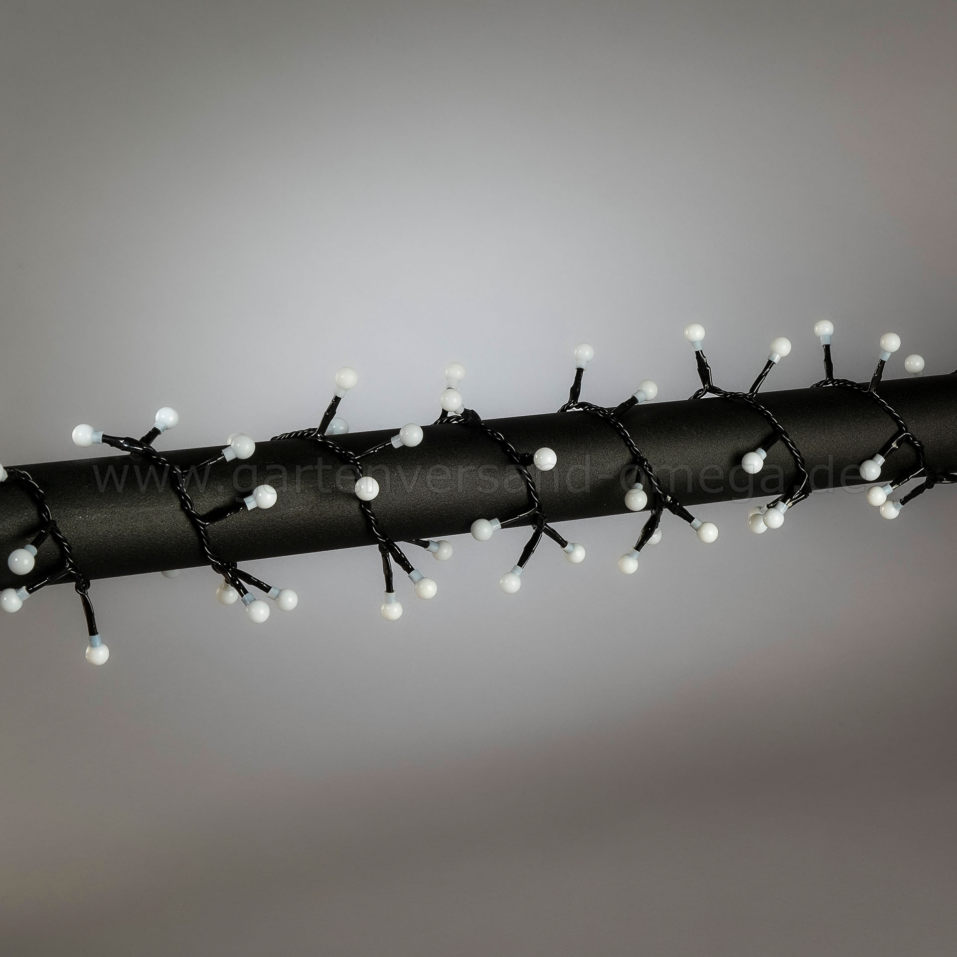 LED Globelichterkette Cluster Pastellfarben ausgeschaltet