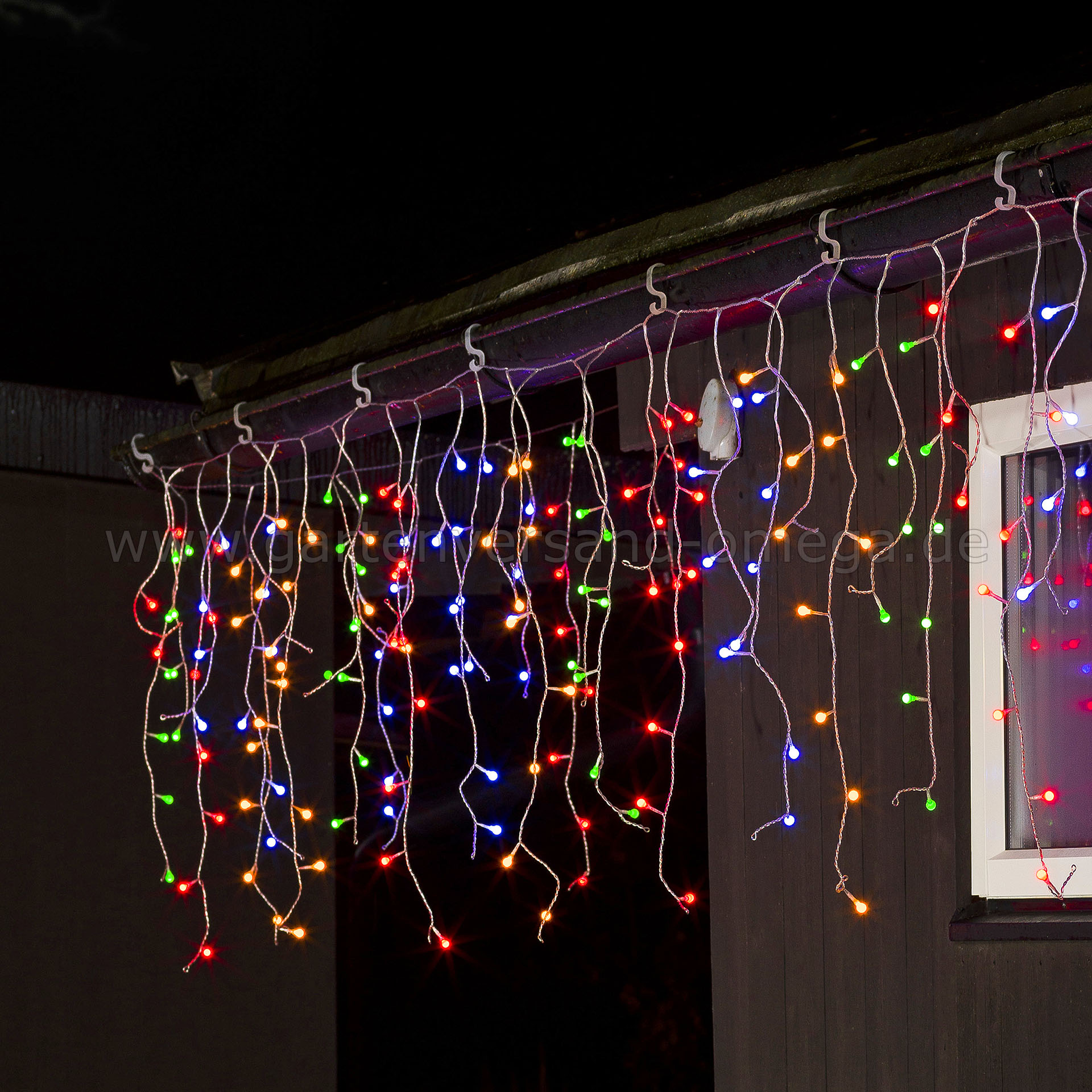 LED Eisregen-Lichtervorhang mit Globes Bunt - bunter Lichtervorhang,  Lichterkette für Dachrinnen, Geländerlichterkette, Dachrinnenbeleuchtung,  Fassadendekoration Weihnachten, Eislichter-Vorhang, Dachrinnenvorhang,  Dachrinnenlichterkette | Gartenversand | Lichtervorhänge